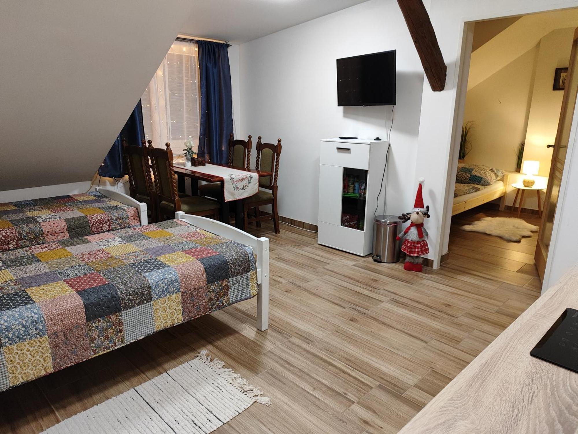 Kralovak Apartment Kraluv Dvur ภายนอก รูปภาพ