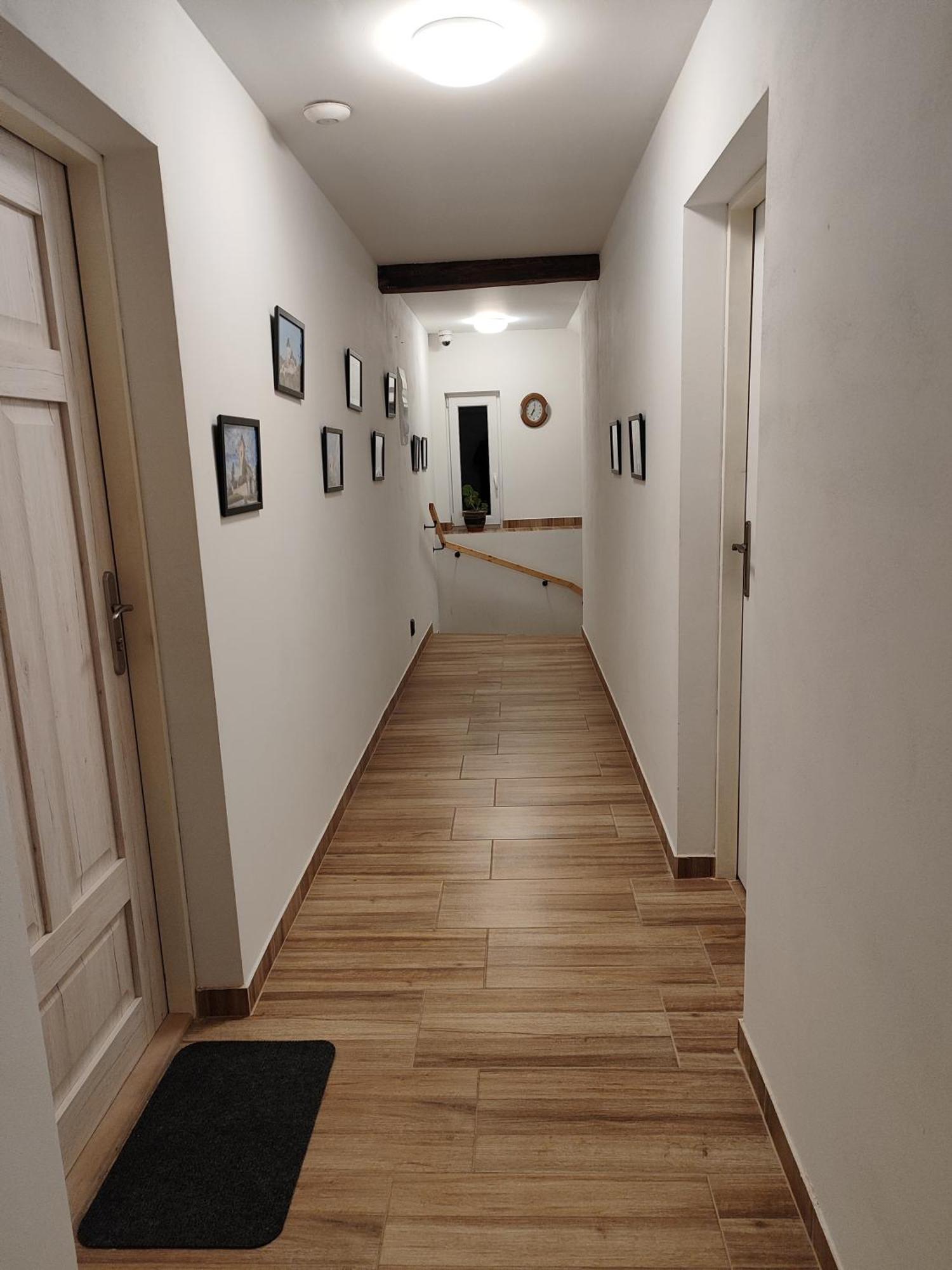 Kralovak Apartment Kraluv Dvur ภายนอก รูปภาพ