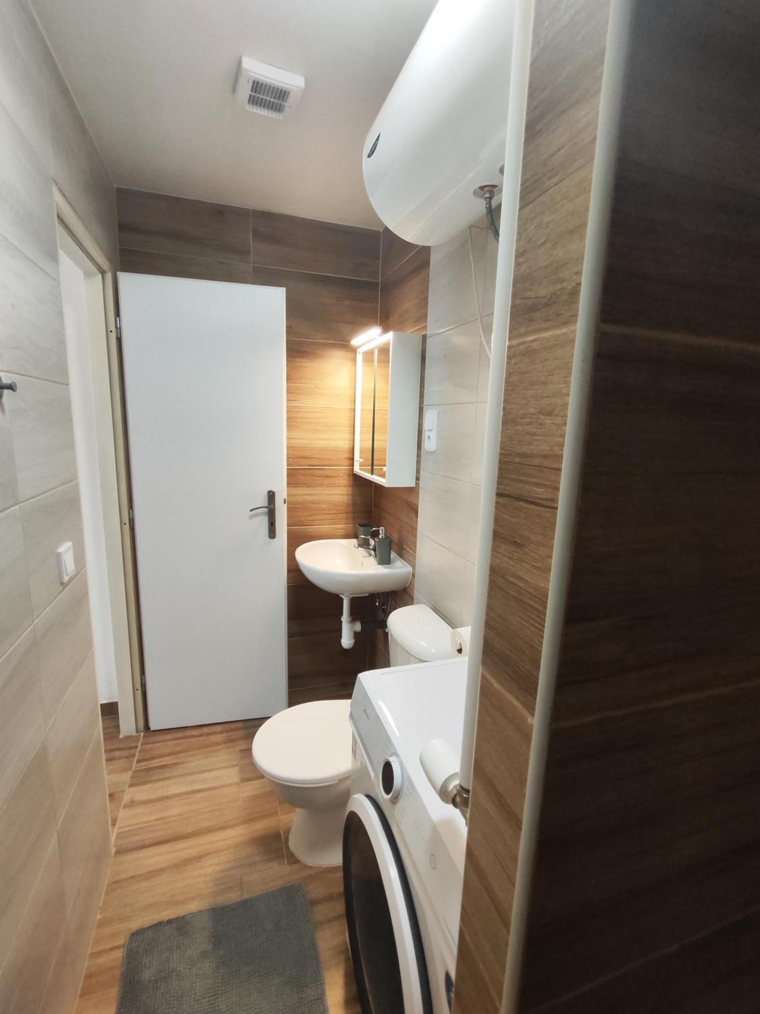 Kralovak Apartment Kraluv Dvur ภายนอก รูปภาพ